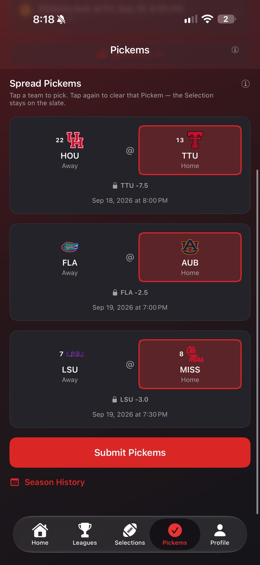 Spread Pickems: tap a team to pick against the spread, with locked lines on Houston at Texas Tech, Florida at Auburn, and LSU at Ole Miss.